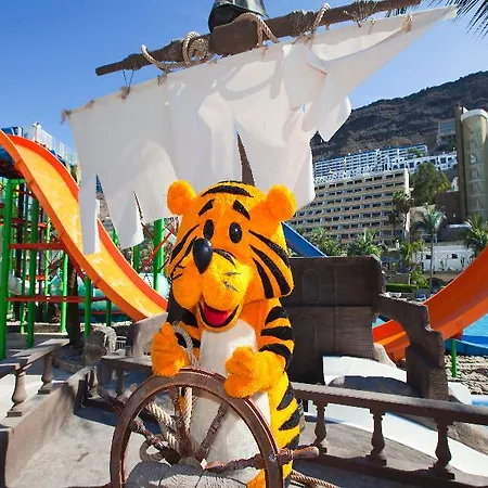 Hotel Livvo & Aquapark